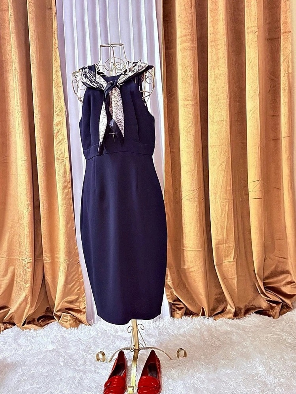 BCBGMAXAZRIA Halter Mini Dress in Blue Size 10 Like New